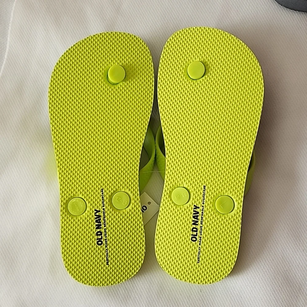 Old Navy Flip Flops Size: 12-13